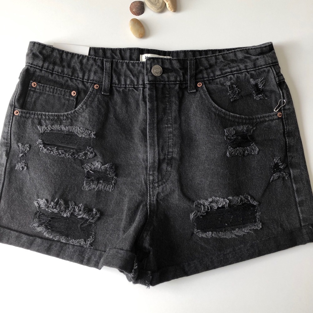 Forever 21 • Girlfriend Shorts